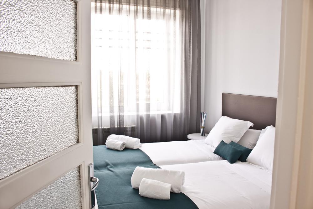 圣地亚哥勒克司公寓式酒店 圣地亚哥－德孔波斯特拉 客房 照片